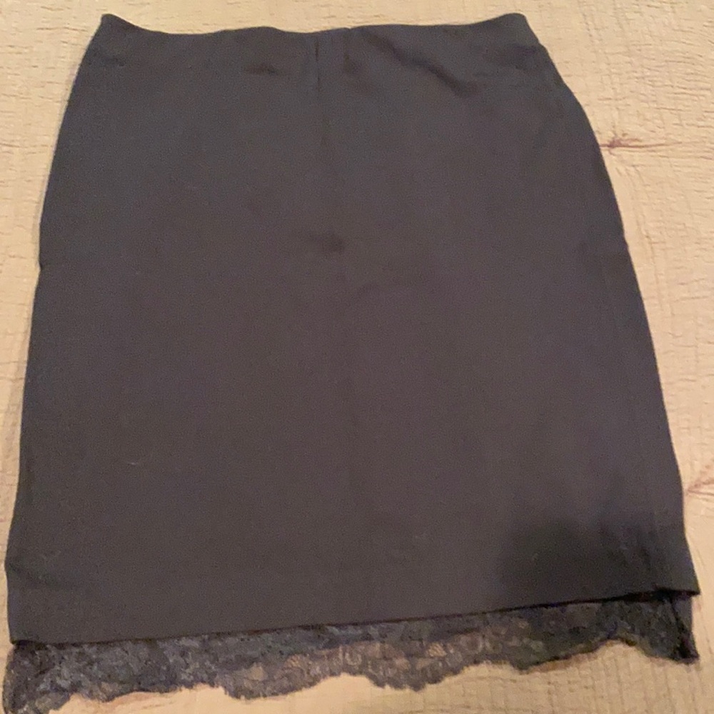 Black skirt lace bottom